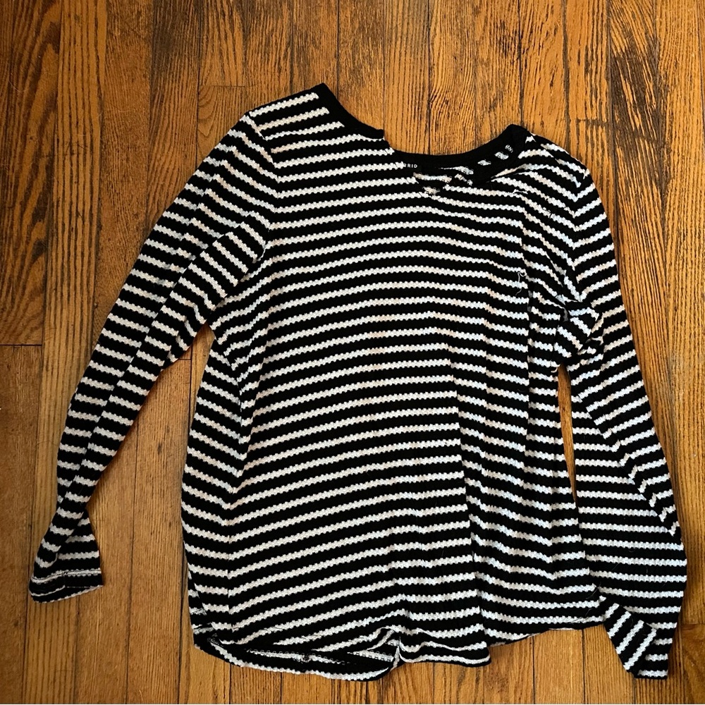 Torrid Black and White Asymmetrical Long Sleeve Blouse